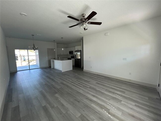 1531 W Gainsboro Ln