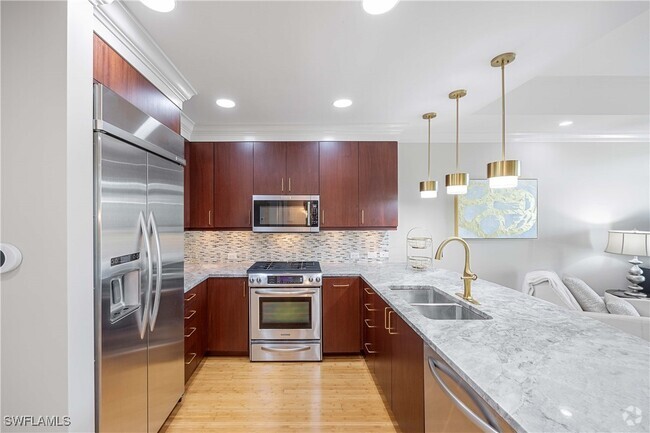 Building Photo - 9123 Strada Pl Unit 7408 Rental