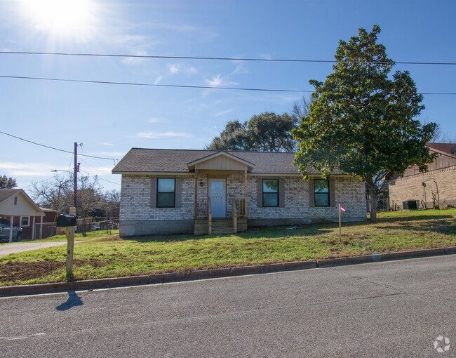 Building Photo - 813 W Mansfield St Rental