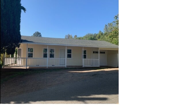 Building Photo - 4972 10th St Rental