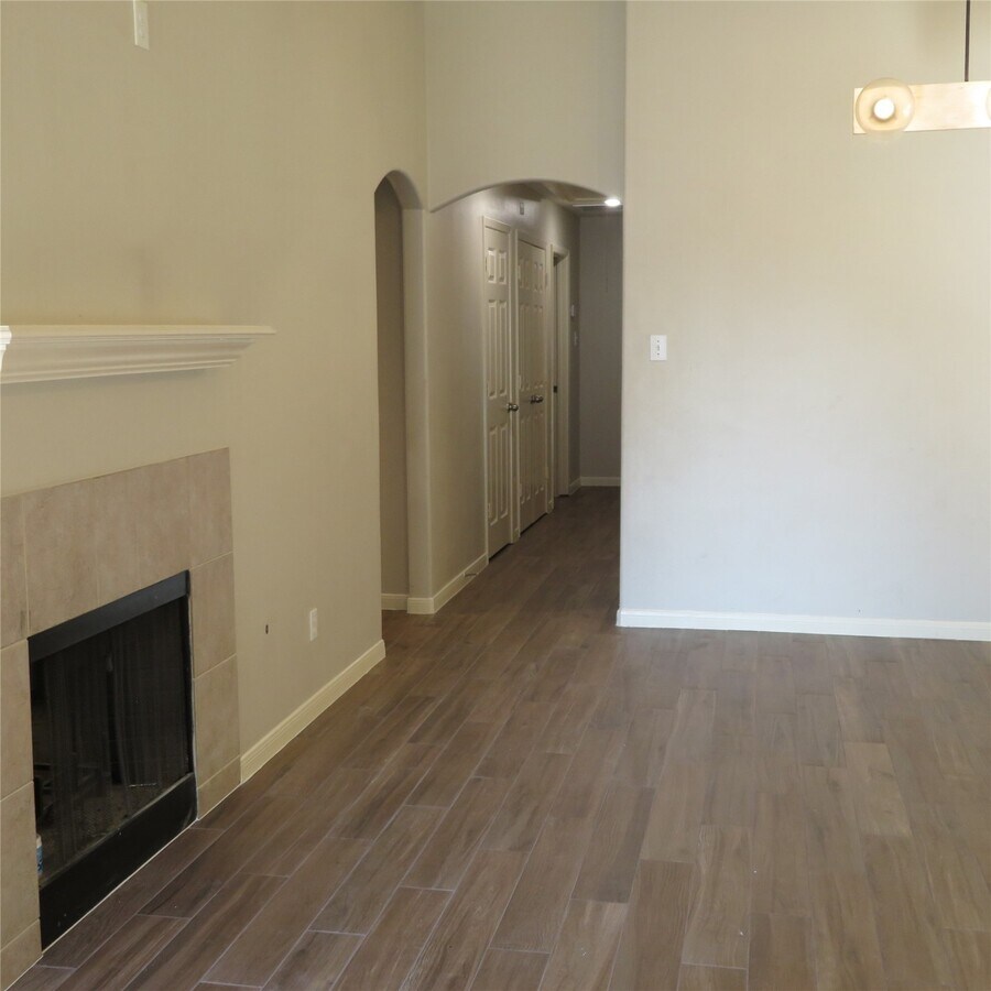 Photo - 21522 Skyla Cir