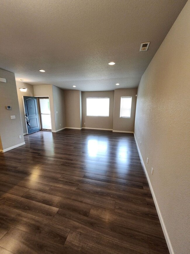 Photo - Beautiful Townhome