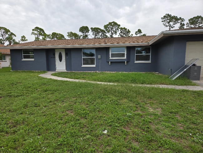 Photo - 2064 Pellam Blvd House