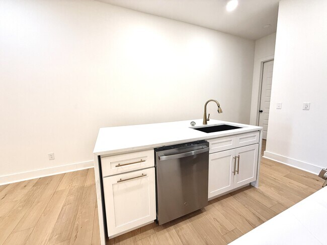 921 S.Franklin Dr