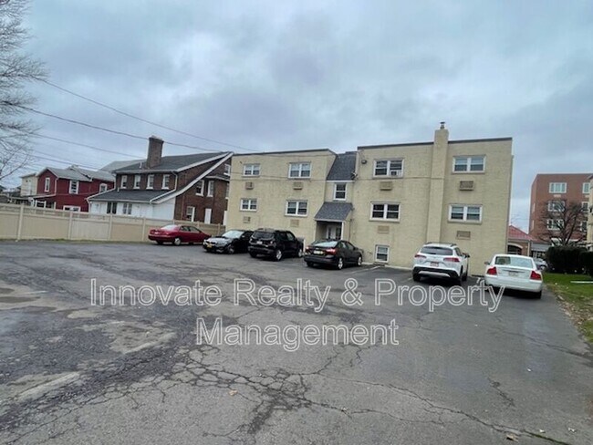 Photo - 613 N Broad St