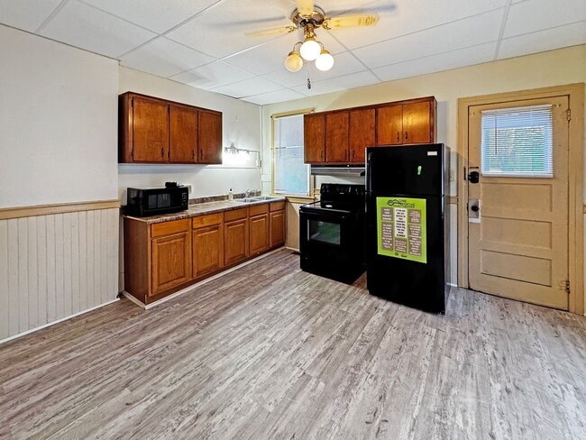 Photo - 323-325 Percy St Unit 325