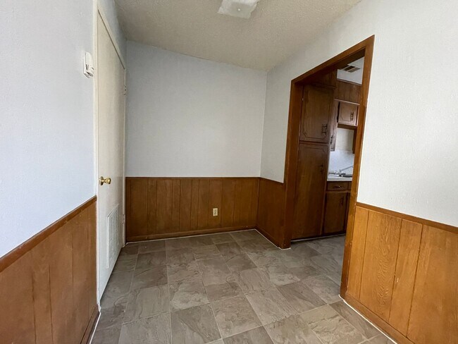 Photo - 228 Hold St Unit 13