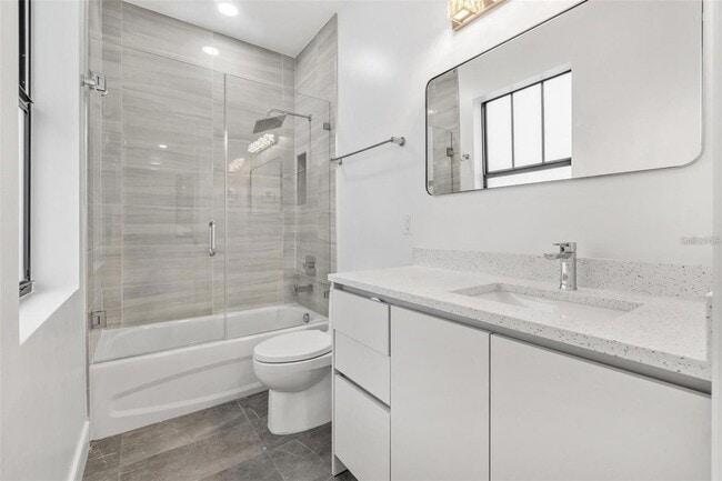 Photo - 401 Park Blvd