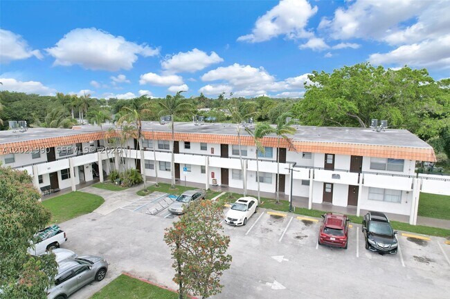 Building Photo - 400 NW 65th Terrace Unit 222