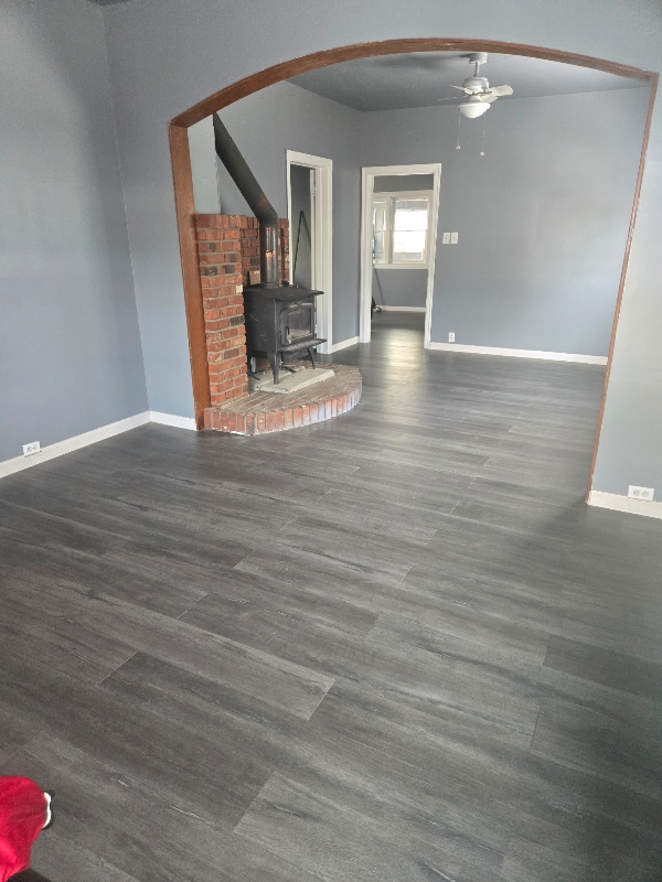 Photo - 716 E 1st St