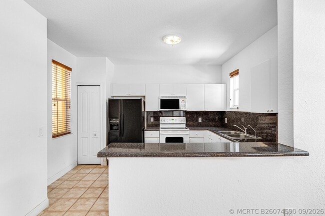 Building Photo - 1106 Shoma Dr