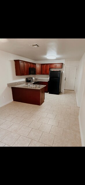 Photo - 1712 Ridgefield Ave