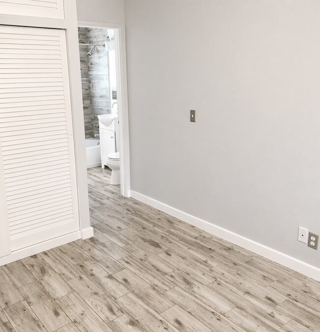 Photo - 125 NE 30th Ct Unit 125