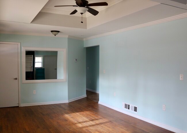 Photo - 1027 Woodward Cir SW