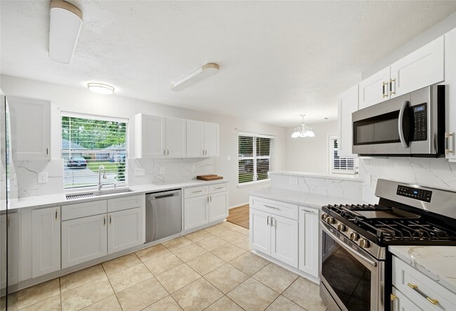 Photo - 3814 Apple Hollow Ln