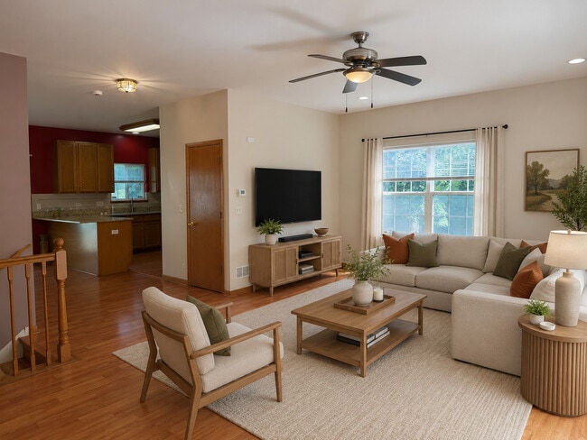 Photo - 211 Monarch Dr