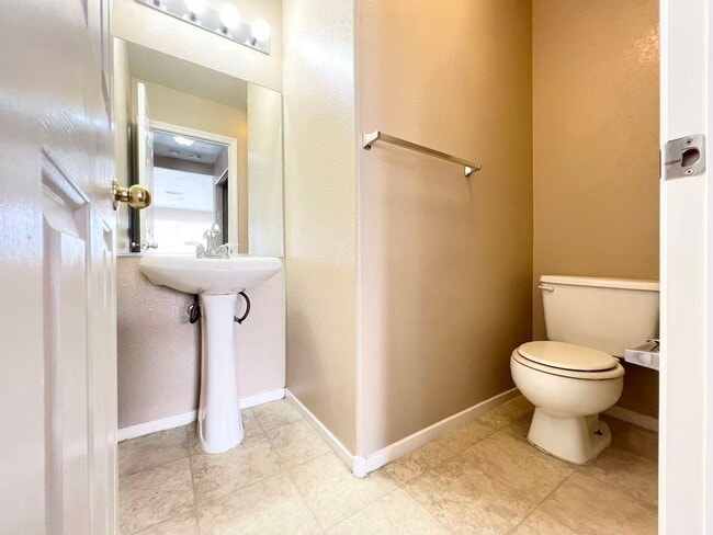 Photo - 3214 W Colton Ave