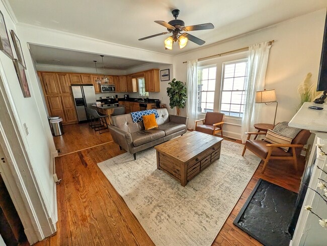 Photo - 1084 Kirkwood Ave SE