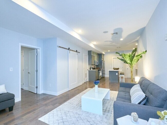 Photo - 186-188 Paris Street Unit 5 Unit 5