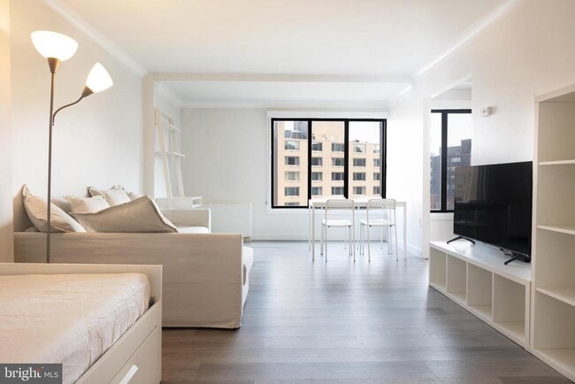 Photo - 1440 N St NW Apartment Unit 807