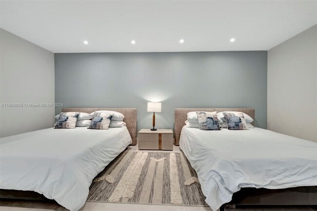 Photo - 2301 Collins Ave Unit 634/635