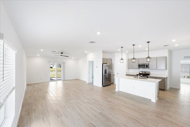 Photo - 6331 Windwood Wy