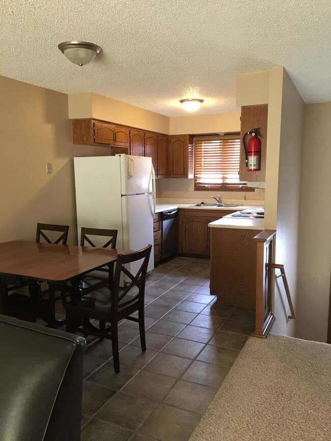 Photo - 1843 Hollywood Ct