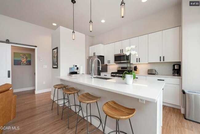 Photo - 78311 U.S. Hwy 40