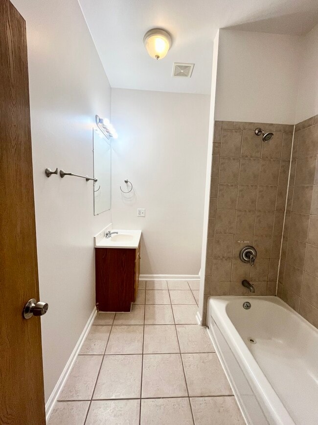 Photo - 3227 S Carpenter St