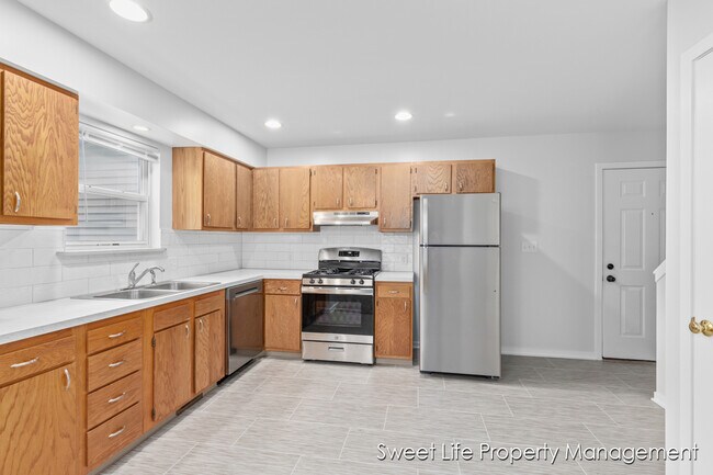 Photo - 917 Cedar Run Ct NW