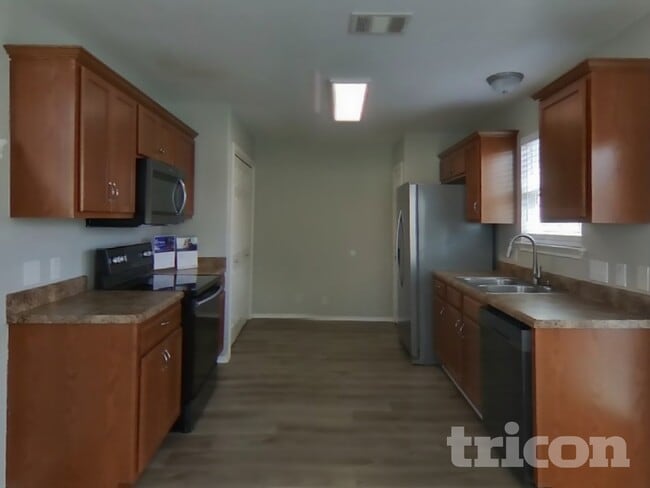 Photo - 18521 Mammoth Cave Blvd