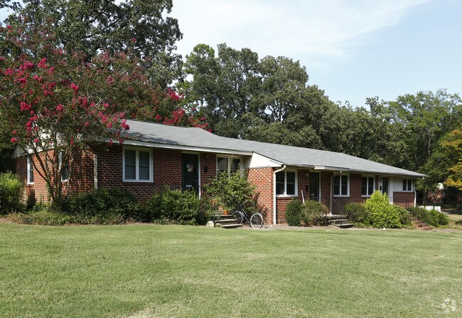 Glen Lennox Apartments