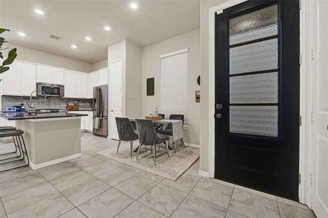 Photo - 5104 Chapel Heights Dr