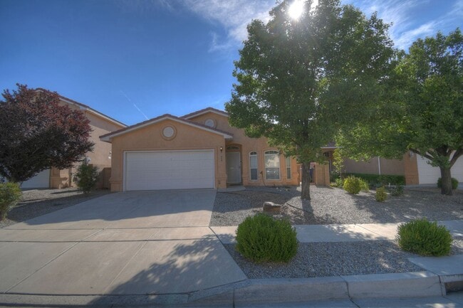Building Photo - 908 Tumulus Dr NW