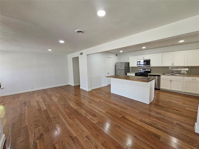 Photo - 2402 Housley Dr