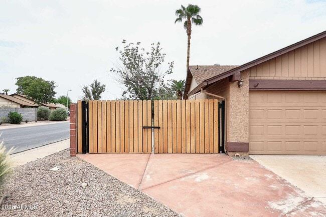Photo - 1904 N Arrowhead Cir