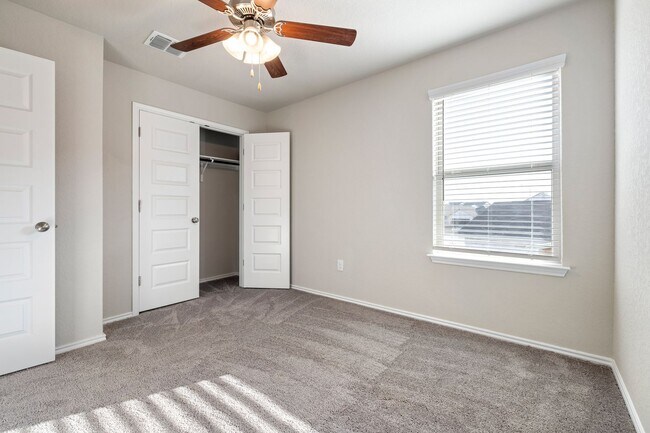 Like New Home in Hidden Springs!!! - Like New Home in Hidden Springs!!!