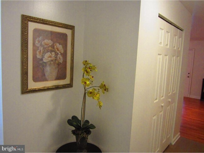 Photo - 296 Tavistock Rd