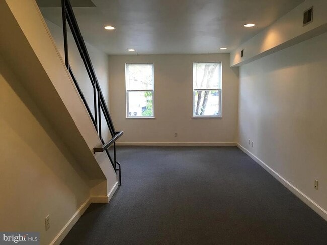 Photo - 702 N 2nd St