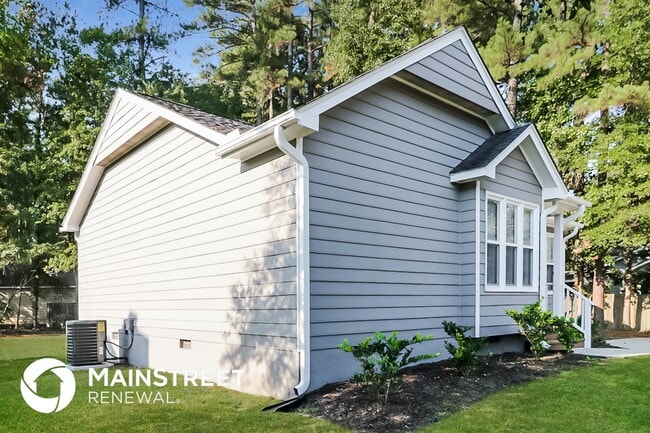 Photo - 104 Artesian Dr