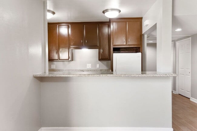 Photo - The Molokai Apartments