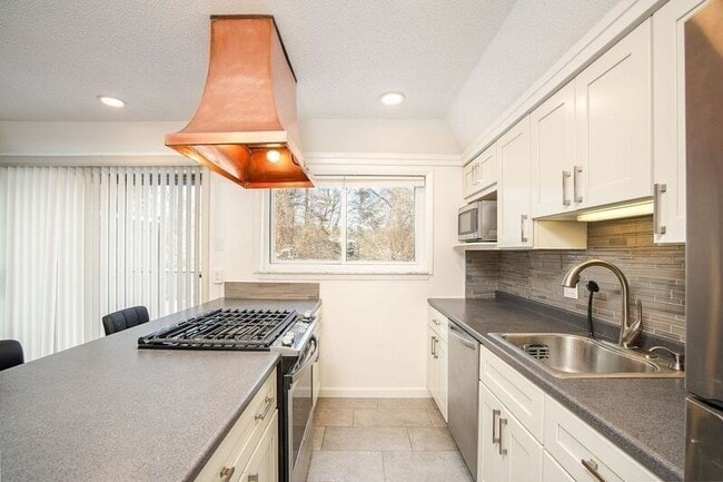 Photo - 58 Williamsburg Dr Unit 58