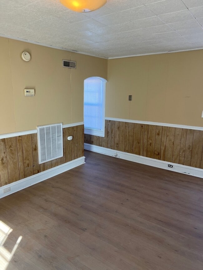 Photo - 101 Washington St