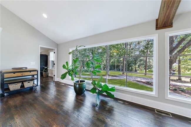 Photo - 9585 Hutchesons Ferry Rd