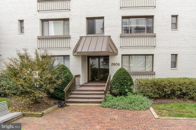 2606 Tunlaw Rd NW Unit 3