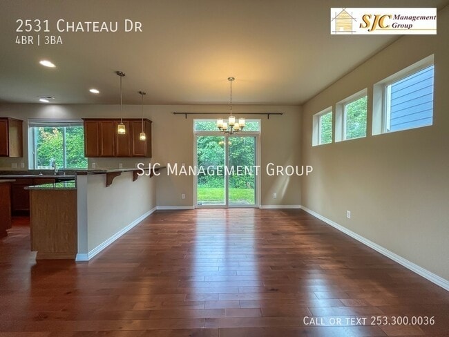 Photo - 2531 Chateau Dr