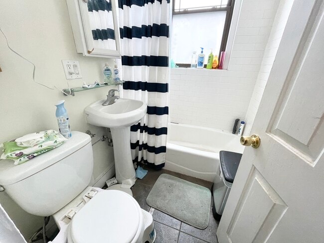 Photo - 1451 Tremont St