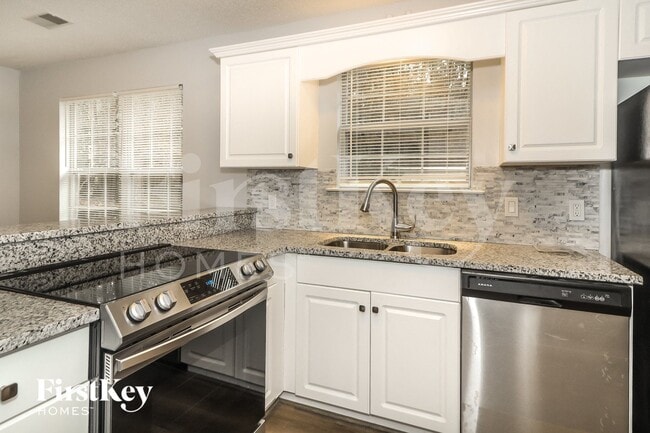 Photo - 1450 Eaglecreek Trail