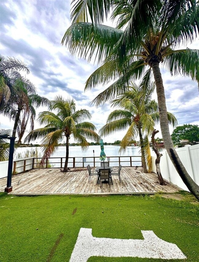 Photo - 2433 SW 58TH MNR # 1-2 DANIA, FL 33312