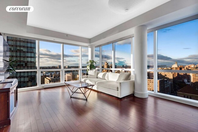 Building Photo - 2628 Broadway Rental